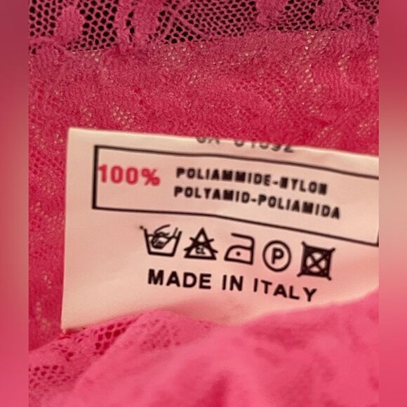 Sold  - Picture 5 of 7